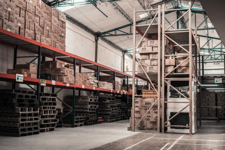 How to Handle Seasonal Inventory Surges with Flexible Warehousing